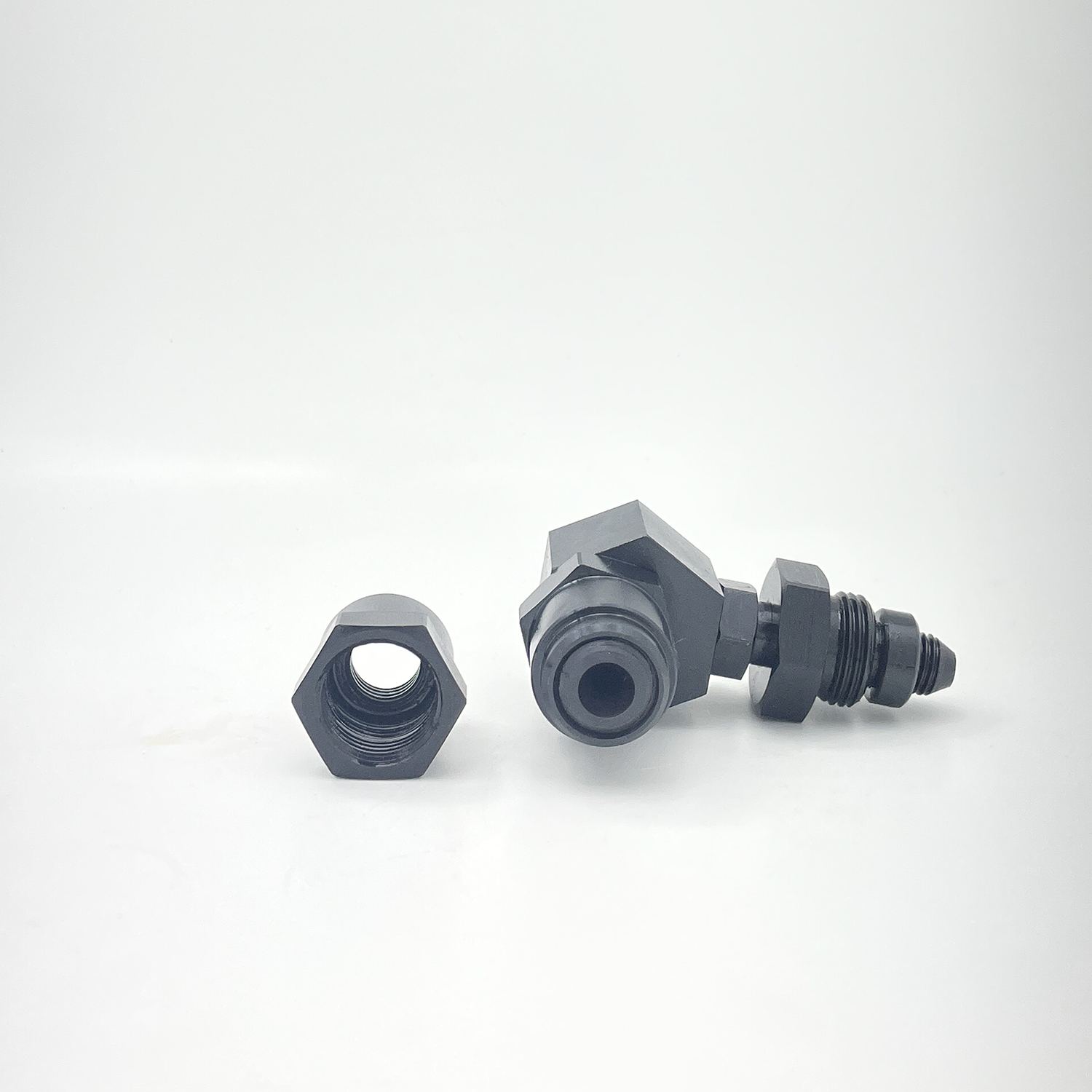 Уголок М14x1.5 М12x1.5 - рисунок